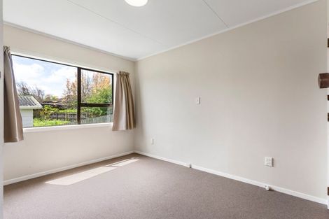 Photo of property in 18 Reinga Place, Massey, Auckland, 0614