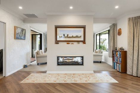 Photo of property in 2 Kotare Grove, Cambridge, 3434