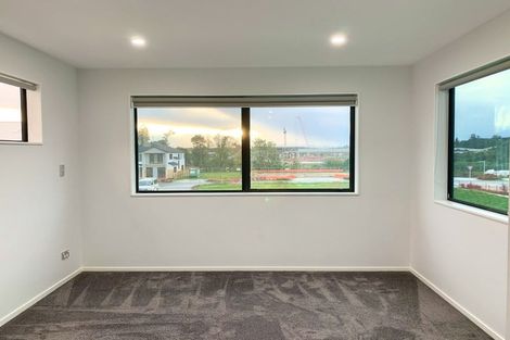 Photo of property in 8 Pihoihoi Place, Hobsonville, Auckland, 0616