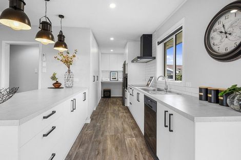 Photo of property in 49 Boston Avenue, Hornby, Christchurch, 8042