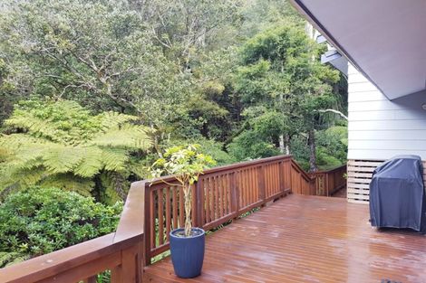 Photo of property in 9 Caram Place, Birkenhead, Auckland, 0626