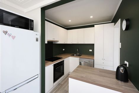 Photo of property in 11 Oxford Street, Holmes Hill, Oamaru, 9401