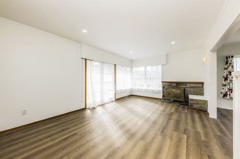 Photo of property in 65 Christmas Road, Manurewa, Auckland, 2102