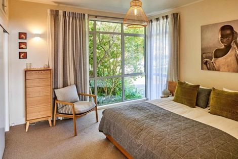 Photo of property in 3 Luff Place, Whitby, Porirua, 5024