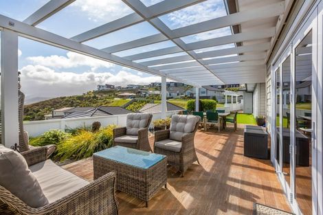 Photo of property in 9 Ships Cove, Whitby, Porirua, 5024