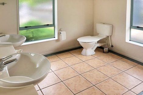 Photo of property in 3 Khaleel Place, Henderson, Auckland, 0612