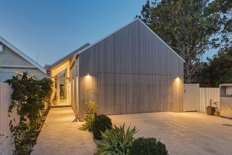 Photo of property in 41 Wiggins Street, Sumner, Christchurch, 8081