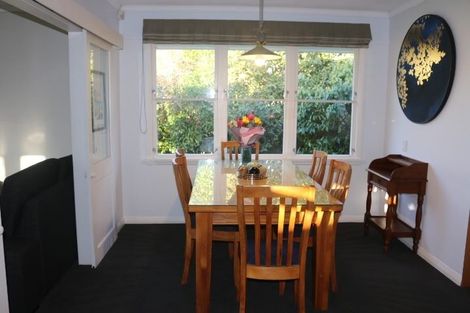 Photo of property in 30 Churchill Avenue, Hokowhitu, Palmerston North, 4410