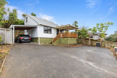Photo of property in 78 Vodanovich Road, Te Atatu South, Auckland, 0610