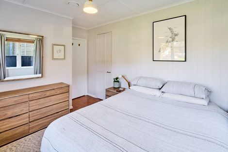 Photo of property in 15 Greer Crescent, Tawa, Wellington, 5028