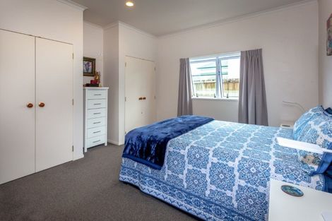 Photo of property in 200 Mayfair Avenue, Whangamata, 3620