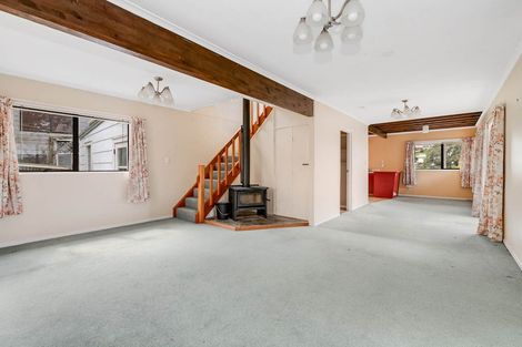 Photo of property in 13 Makiri Street, Helensville, 0800