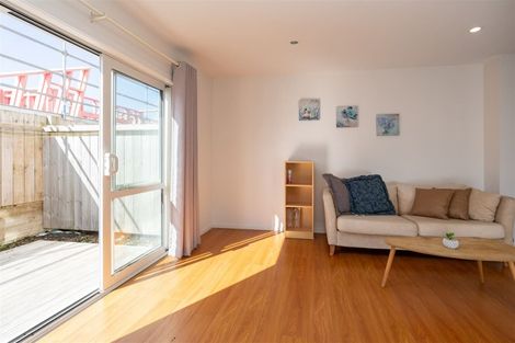 Photo of property in 1u3 June Place, Hamilton East, Hamilton, 3216