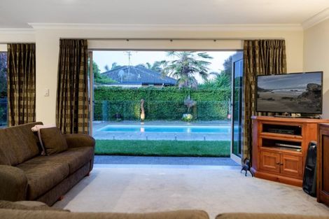 Photo of property in 10 Coles Cove, Papamoa Beach, Papamoa, 3118