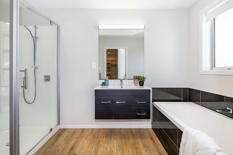 Photo of property in 13 Breakwater Way, Whitby, Porirua, 5024