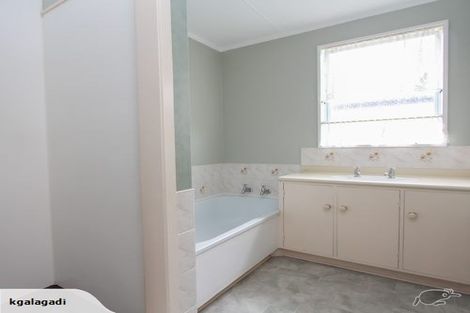 Photo of property in 53b Taylor Street, Cambridge, 3434