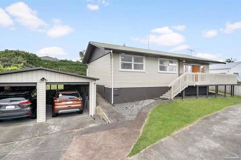Photo of property in 1/15 Sunhaven Avenue, Glenfield, Auckland, 0629