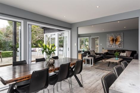 Photo of property in 37 Totara Street, Fendalton, Christchurch, 8041