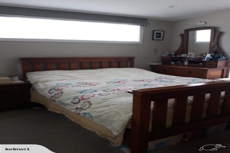 Photo of property in 113u2 Moorefield Road, Johnsonville, Wellington, 6037