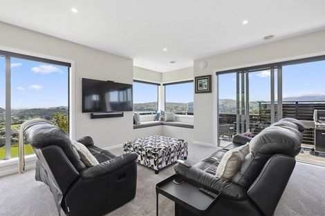 Photo of property in 115 Endeavour Drive, Whitby, Porirua, 5024