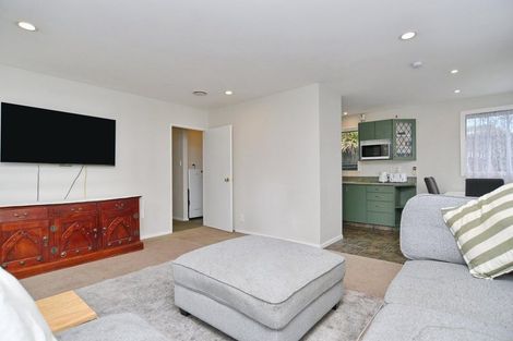 Photo of property in 2/56 Hay Street, Bromley, Christchurch, 8062