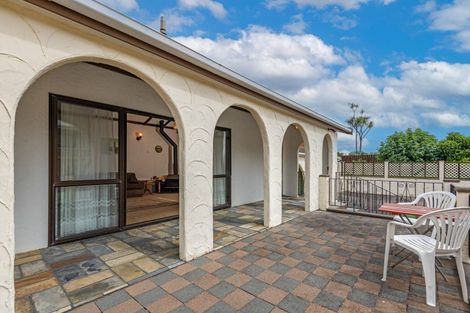 Photo of property in 14 Norfolk Crescent, Otaki Beach, Otaki, 5512