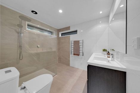 Photo of property in 48 Wiltshire Drive, Huntington, Hamilton, 3210