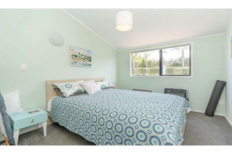 Photo of property in 38 Riddell Road, Kerikeri, 0230