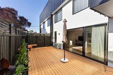 Photo of property in 2/55 Cleveland Street, Edgeware, Christchurch, 8013