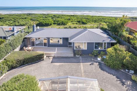 Photo of property in 115a Karaka Street, Castlecliff, Whanganui, 4501