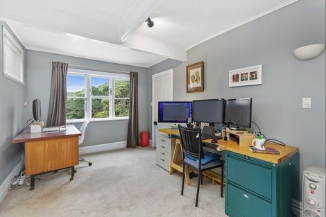 Photo of property in 10 Jackson Street, Island Bay, Wellington, 6023