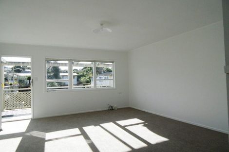 Photo of property in 170c Queen Street, Northcote Point, Auckland, 0627