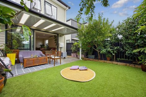 Photo of property in 21 Grey Warbler Road, Hobsonville, Auckland, 0616