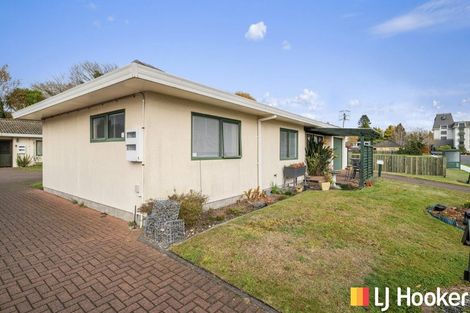 Photo of property in 11unit Mckee Avenue, Fenton Park, Rotorua, 3010