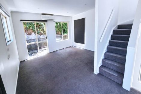 Photo of property in 33u2 Hawker Street, Mount Victoria, Wellington, 6011