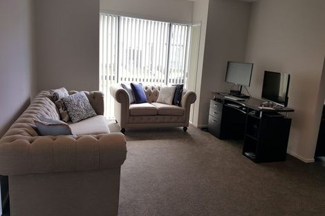 Photo of property in 2/33 Treestump Road, Takanini, 2112