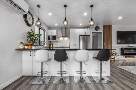 Photo of property in 41 Karearea Avenue, Kenepuru, Porirua, 5022