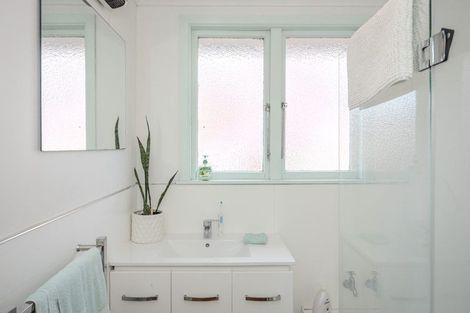 Photo of property in 18 Oxford Street, Holmes Hill, Oamaru, 9401