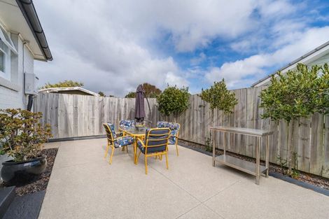 Photo of property in 16 Newbury Street, Awapuni, Palmerston North, 4412