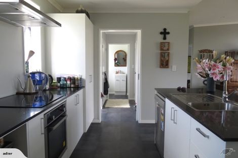 Photo of property in 8 Fuller Close, Levin, 5510