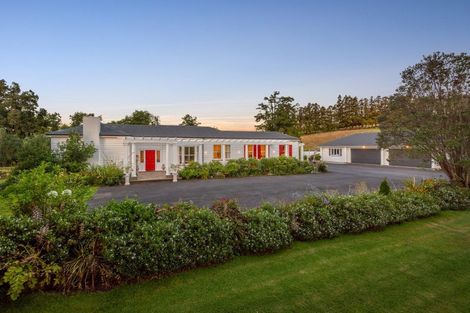 Photo of property in 75 Sutton Road, Brookby, Manurewa, 2576