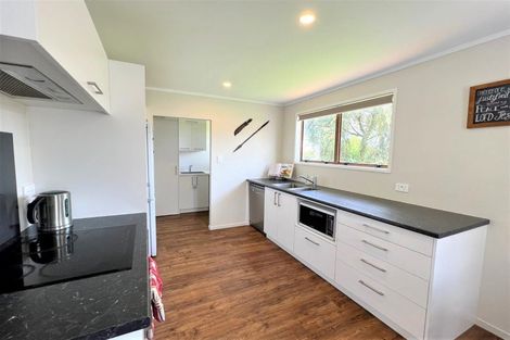Photo of property in 20 Hyperion Drive, Randwick Park, Auckland, 2105