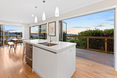 Photo of property in 2/17 Moffat Road, Red Beach, 0932