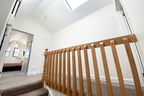 Photo of property in 16j Hobson Street, Thorndon, Wellington, 6011