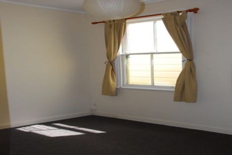 Photo of property in 19 Wright Street, Mount Cook, Wellington, 6021