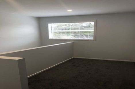 Photo of property in 28 Pateke Drive, Kenepuru, Porirua, 5022