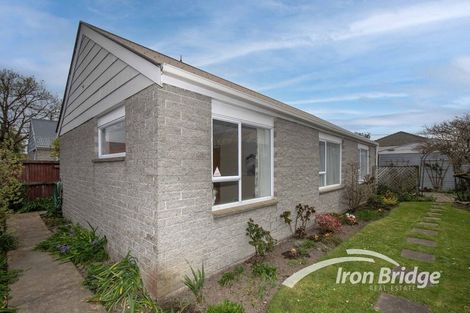 Photo of property in 2/44 Hills Road, Edgeware, Christchurch, 8013