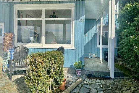 Photo of property in 379 Karaka Bay Road, Karaka Bays, Wellington, 6022