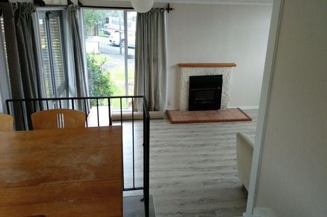 Photo of property in 27 Cheval Drive, Totara Vale, Auckland, 0629