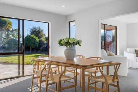 Photo of property in 2 De Courcy Place, Avondale, Christchurch, 8061